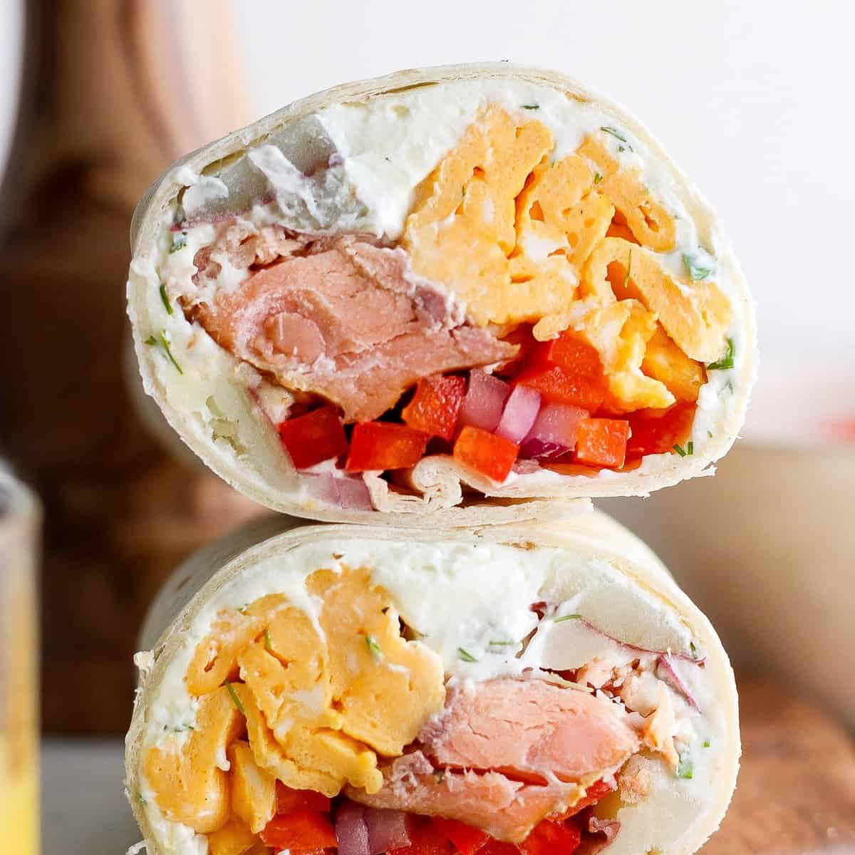 Smoked Salmon Breakfast Burritos: Easy vs. Gourmet Guide